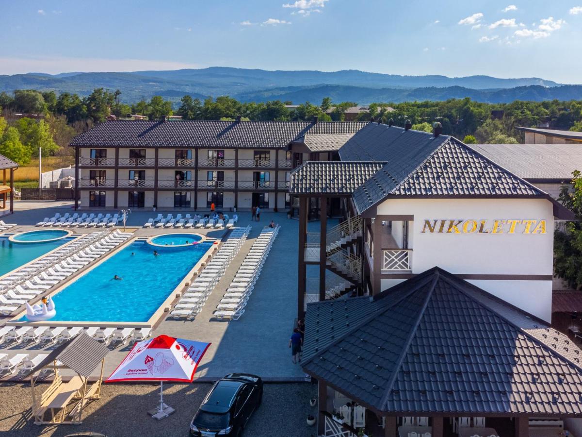 Hotel Nikoletta Solotvina Exteriér fotografie