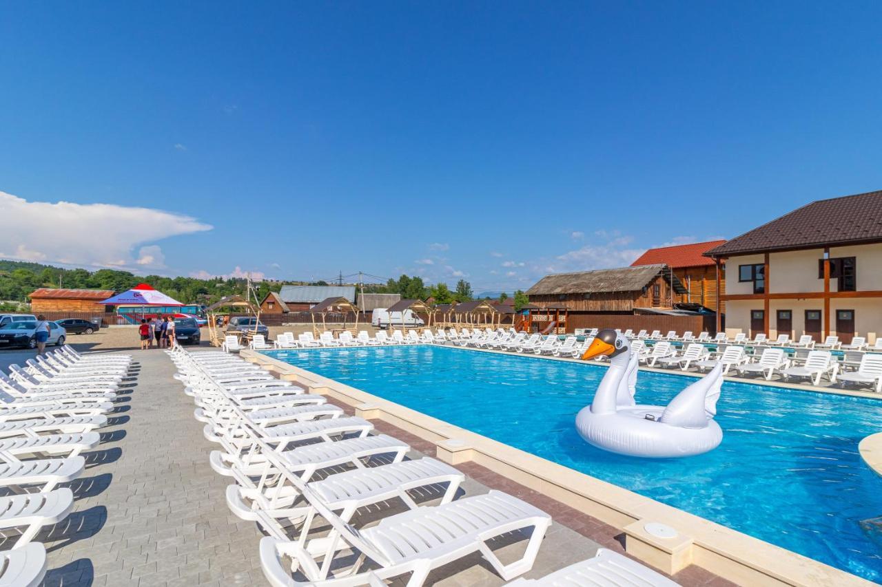 Hotel Nikoletta Solotvina Exteriér fotografie